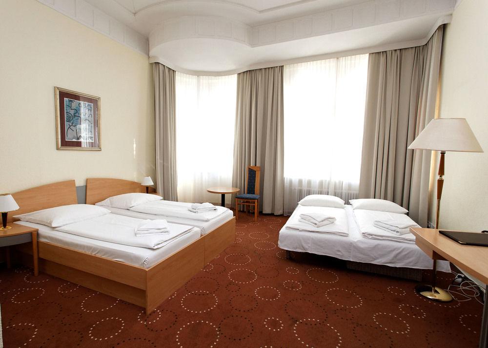 Selina Berlin West Hotel Exterior photo